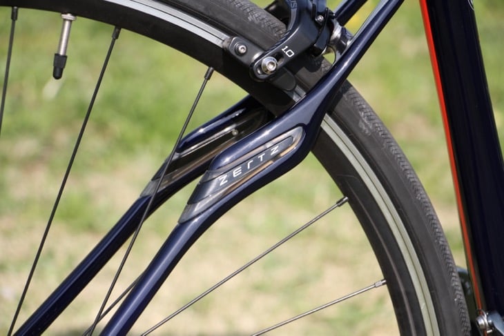 どこまでも走りたくなる優しさ」 20万円のRoubaix SL4に乗る